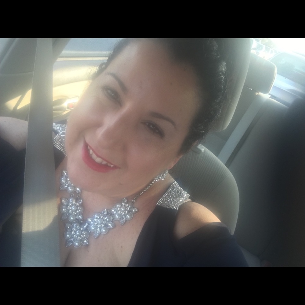 Meet your Posher, Lisa